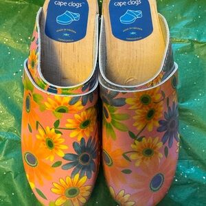 Cape Clogs Women's Floral Mules